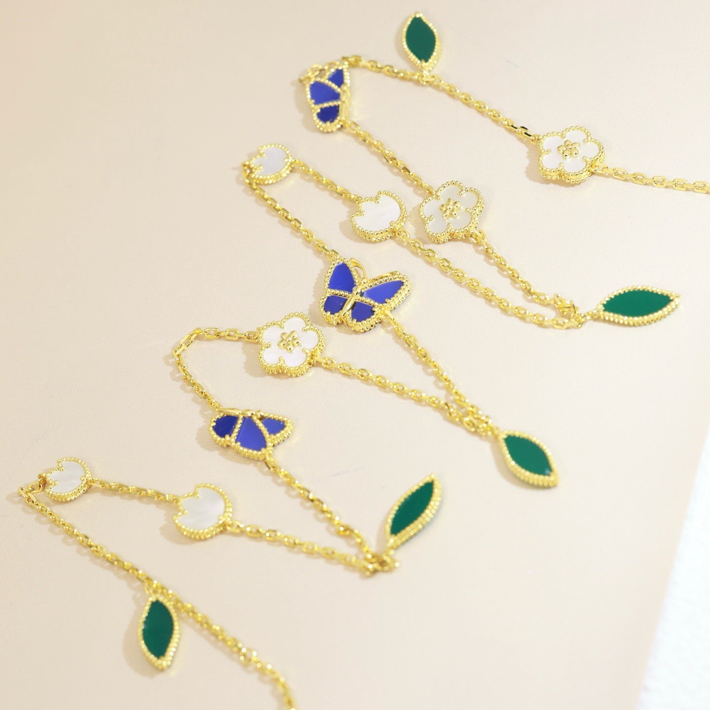 [Twinkle JURI]LUCKY SPRING BUTTERFLY 15 FLOWER NECKLACE
