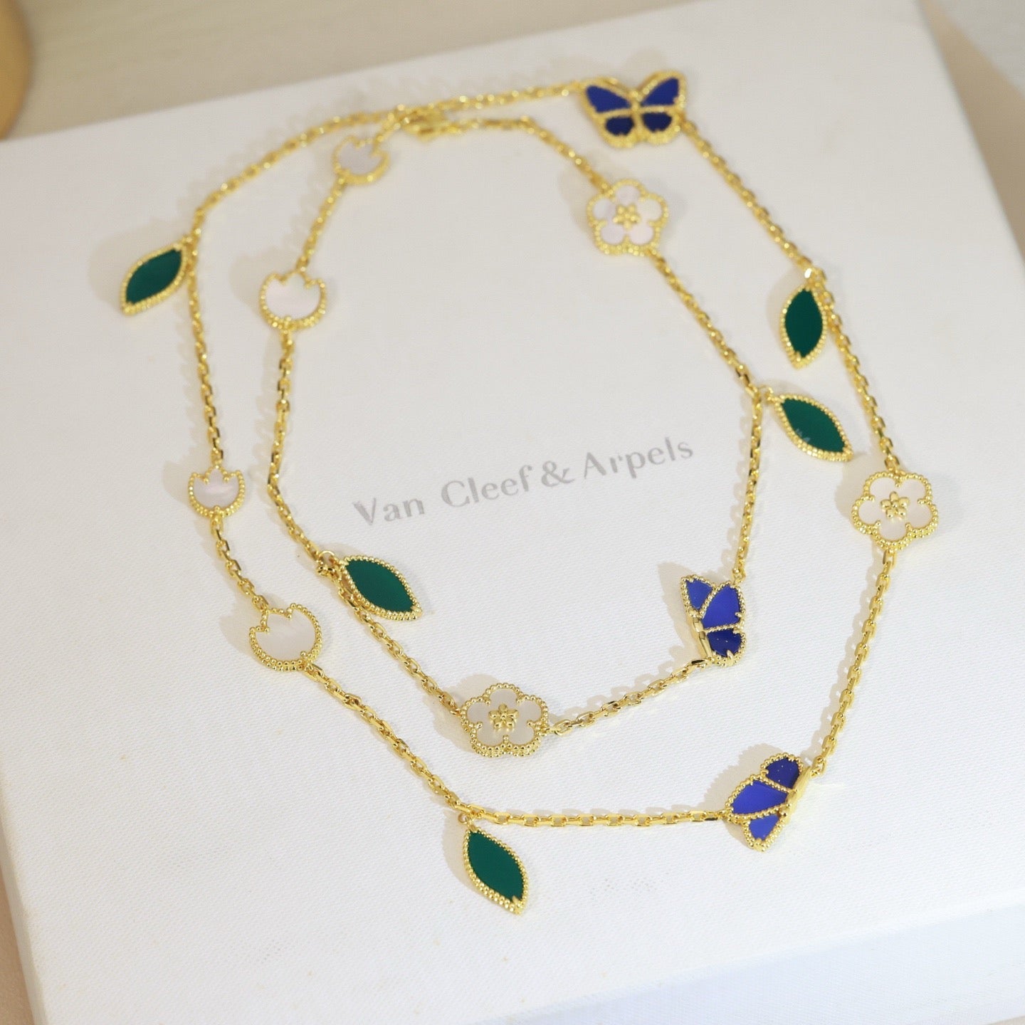 [Twinkle JURI]LUCKY SPRING BUTTERFLY 15 FLOWER NECKLACE
