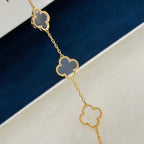 [Twinkle jewelry]New CLOVER 5 MOTIF ROCK CRYSTAL BRACELET