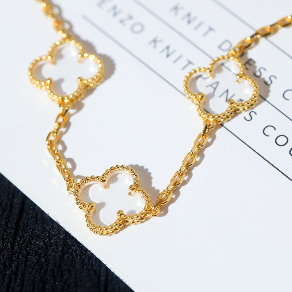 [Twinkle jewelry]New CLOVER 5 MOTIF ROCK CRYSTAL BRACELET