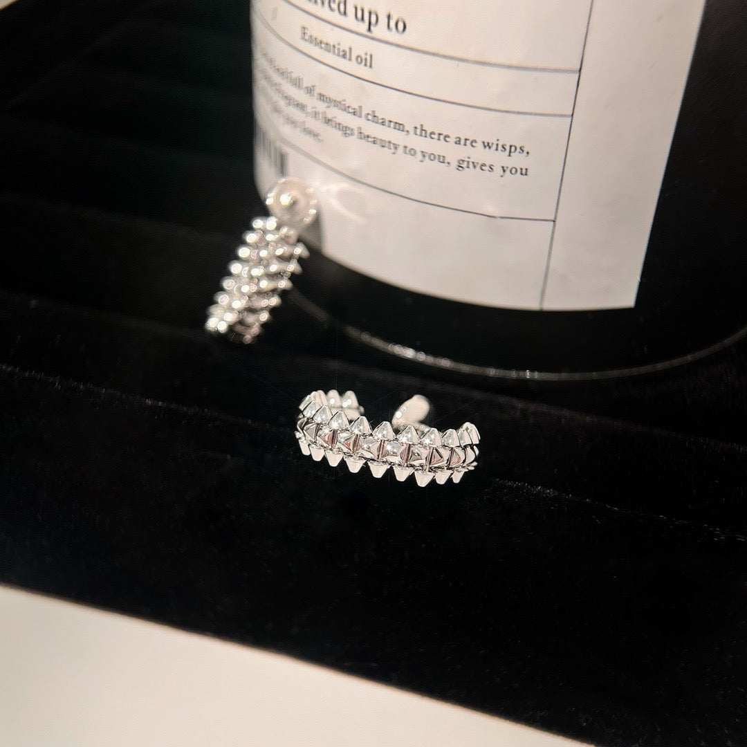 ¡®Twinkle jewelry¡¯CLASH SMALL HOOP EARRINGS