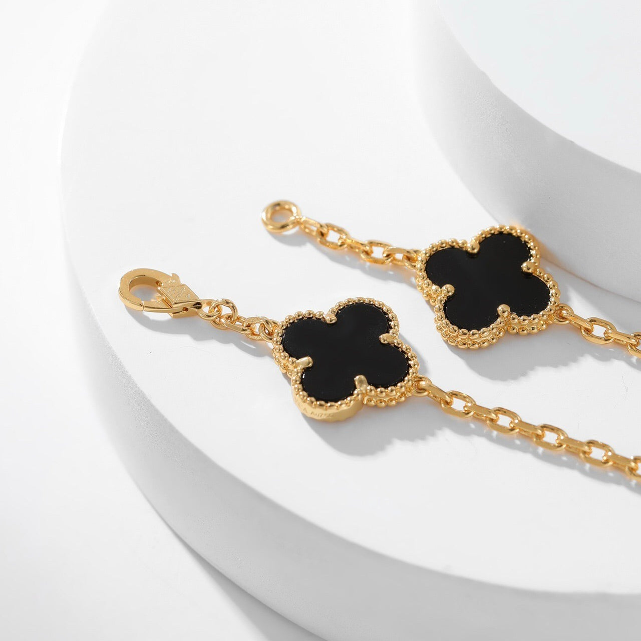 ¡®Twinkle jewelry¡¯CLOVER 10 MOTIFS ONYX NECKLACE