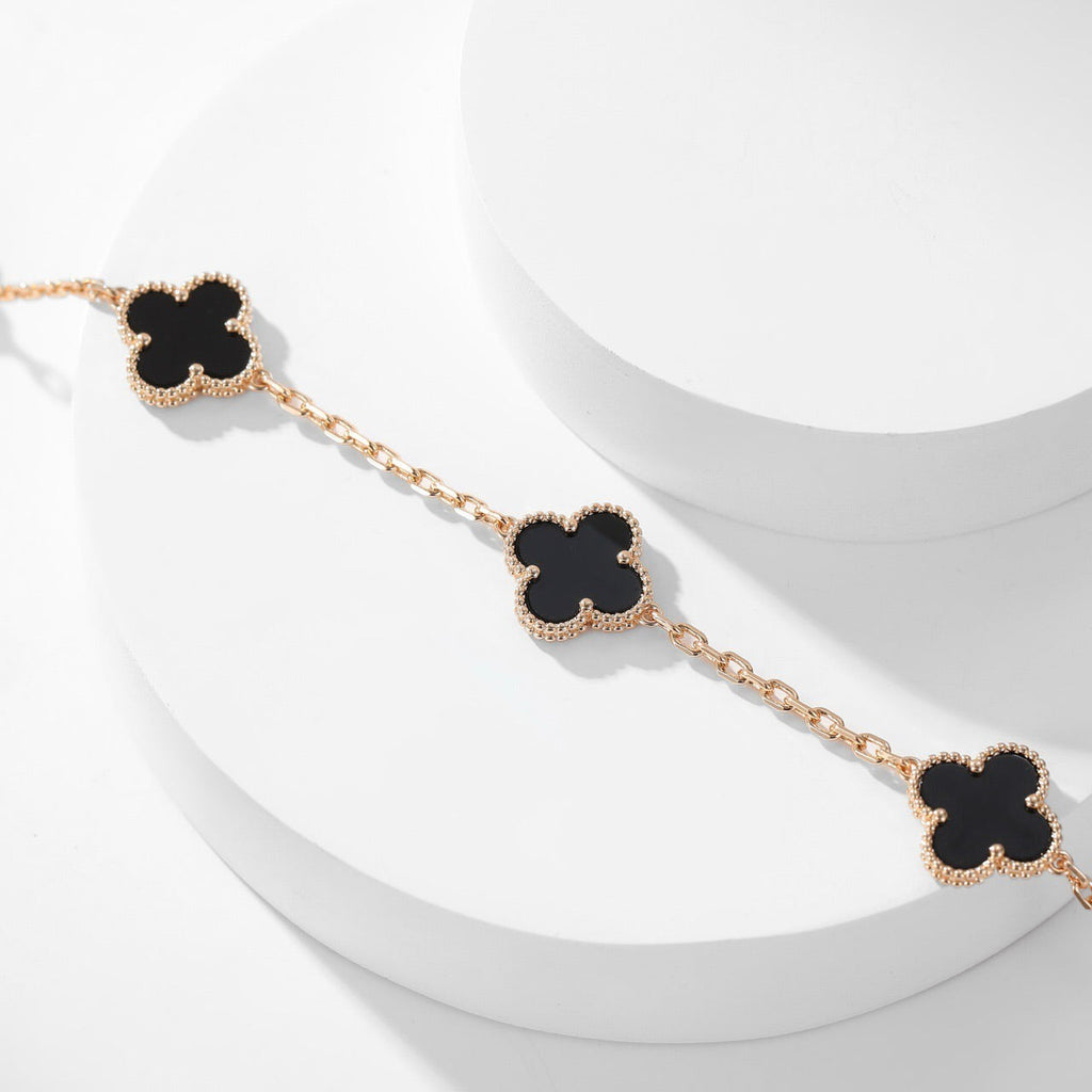 ¡®Twinkle jewelry¡¯CLOVER 10 MOTIFS ONYX NECKLACE