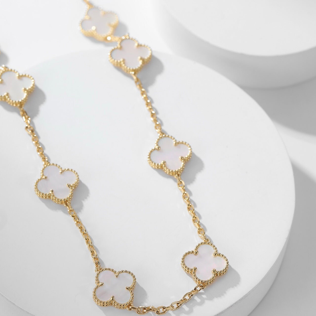 ¡®Twinkle jewelry¡¯CLOVER 10 MOTIFS WHITE MOTHER OF PEARL NECKLACE