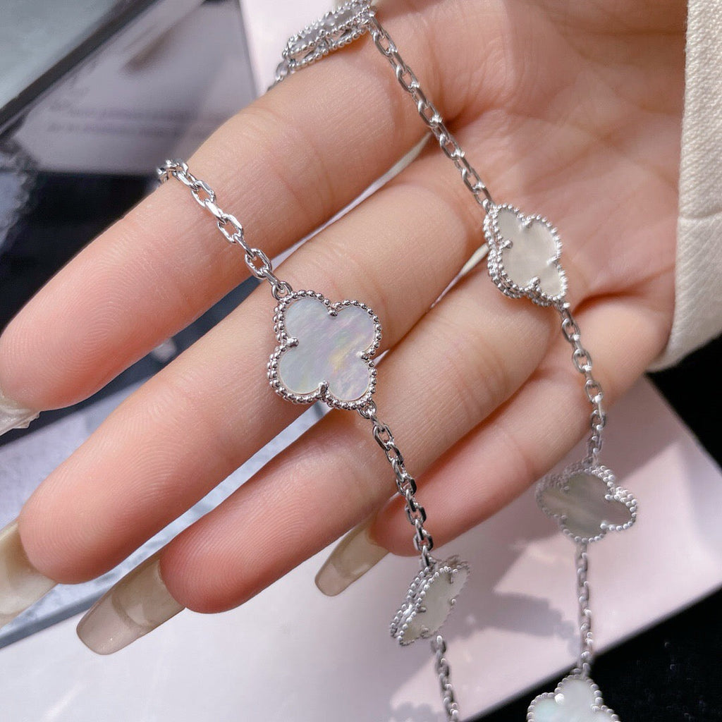 ¡®Twinkle jewelry¡¯CLOVER 10 MOTIFS WHITE MOTHER OF PEARL NECKLACE