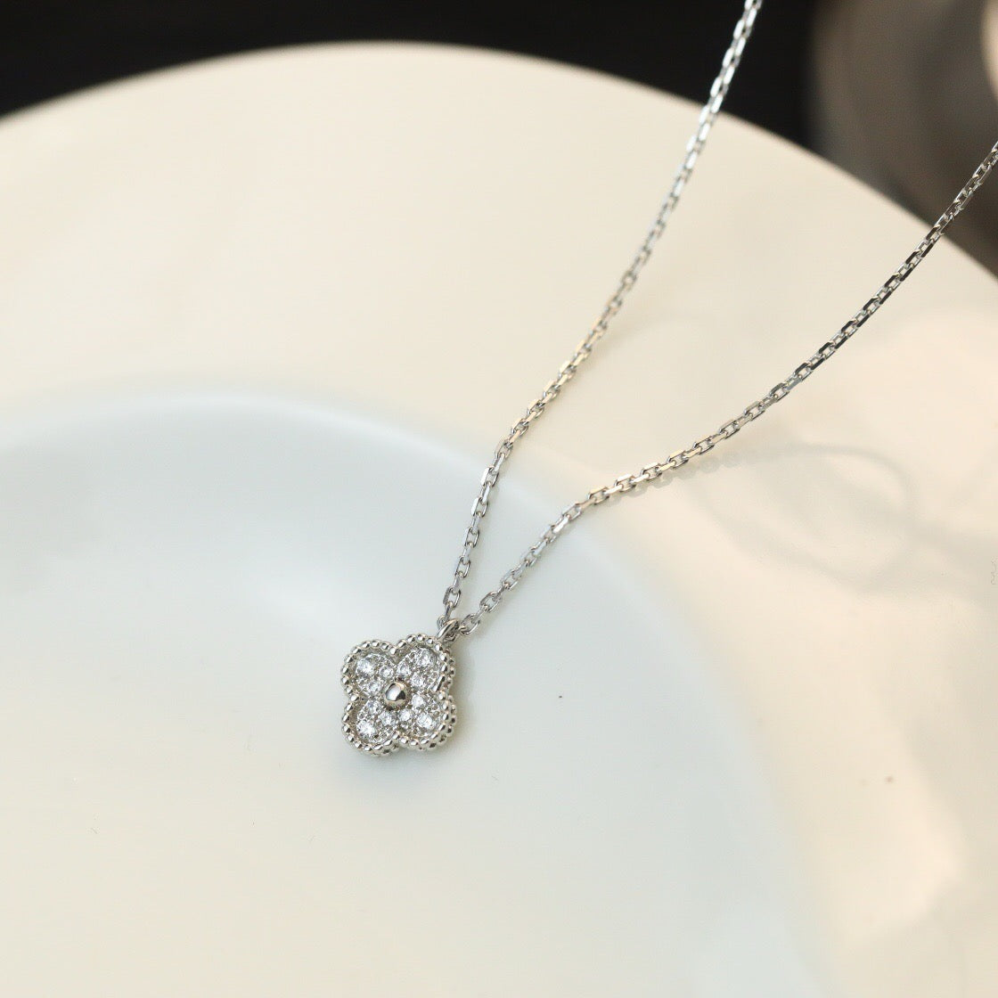 ¡®Twinkle jewelry¡¯CLOVER MINI 9.5MM PENDANT DIAMOND NECKLACE