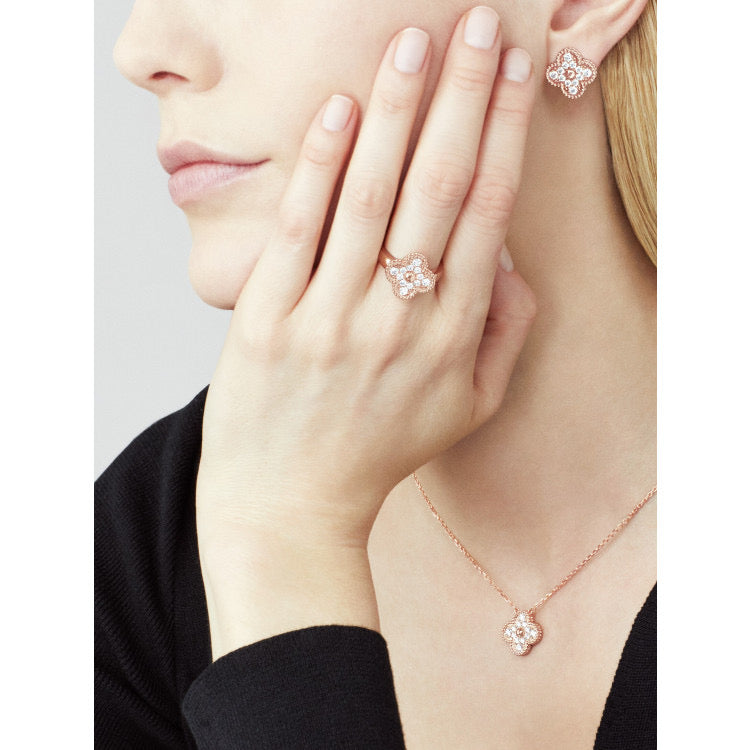 ¡®Twinkle jewelry¡¯CLOVER 15MM DIAMOND SINGLE FLOWER NECKLACE