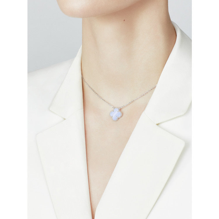 ¡®Twinkle jewelry¡¯CLOVER 15MM BLUE CHALCEDONY NECKLACE SILVER