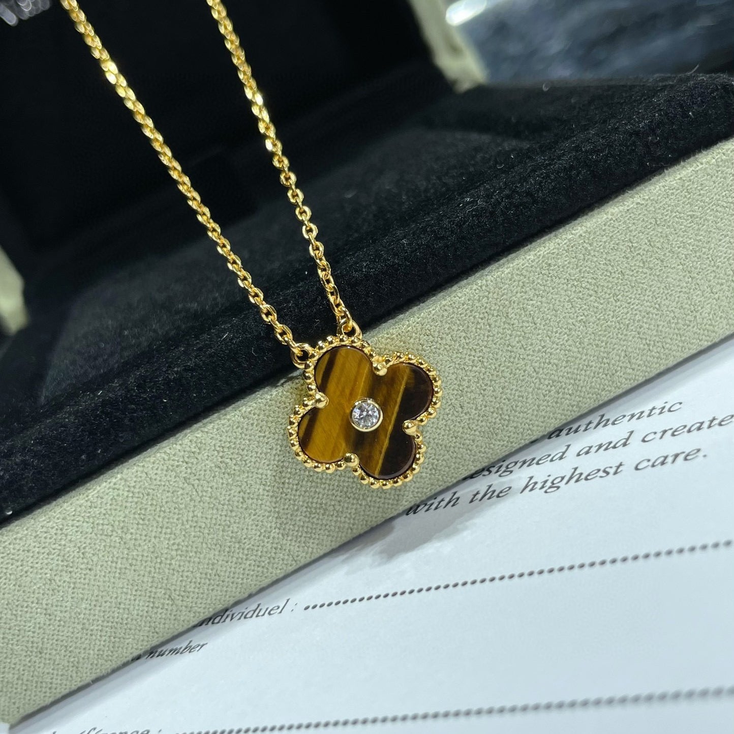 ¡®Twinkle jewelry¡¯CLOVER 15MM DIAMOND AND YELLOW TIGER'S EYE AGATE necklace