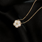 ¡®Twinkle jewelry¡¯LUCKY  WHITE MOP  PLUM BLOSSOM NECKLACE