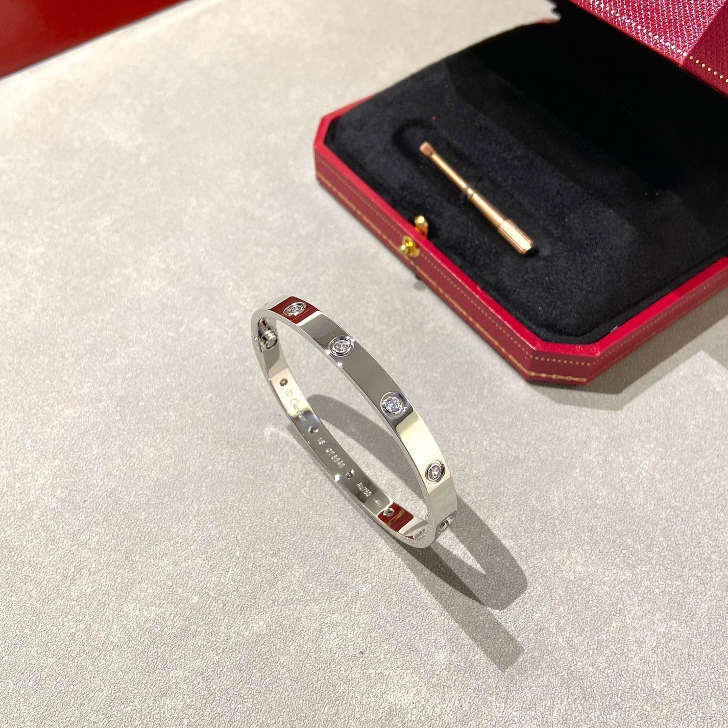 ¡®Twinkle jewelry¡¯LOVE BRACELET 6.1MM 10 DIAMONDS