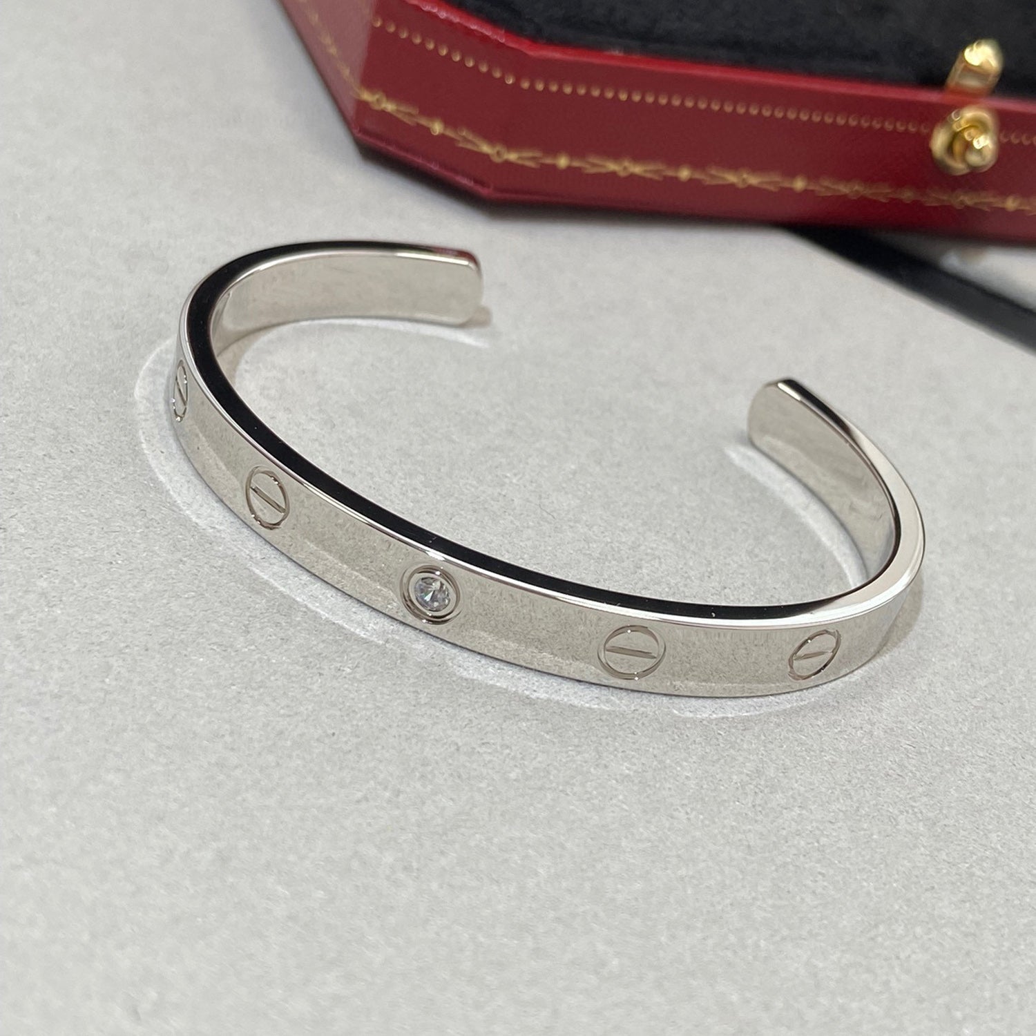 ¡®Twinkle jewelry¡¯LOVE BRACELET 6.1MM 1 DIAMOND OPEN CUFF