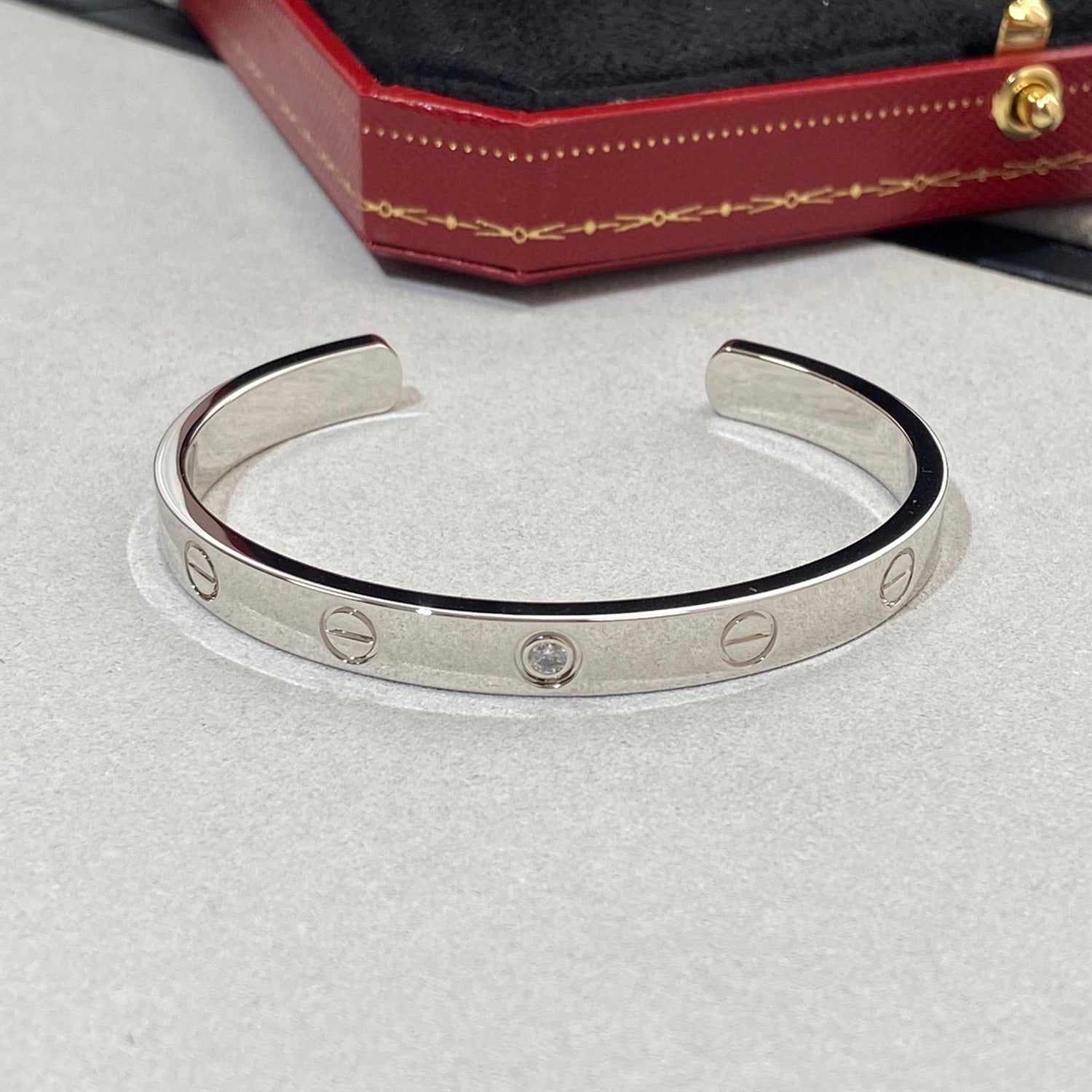 ¡®Twinkle jewelry¡¯LOVE BRACELET 6.1MM 1 DIAMOND OPEN CUFF