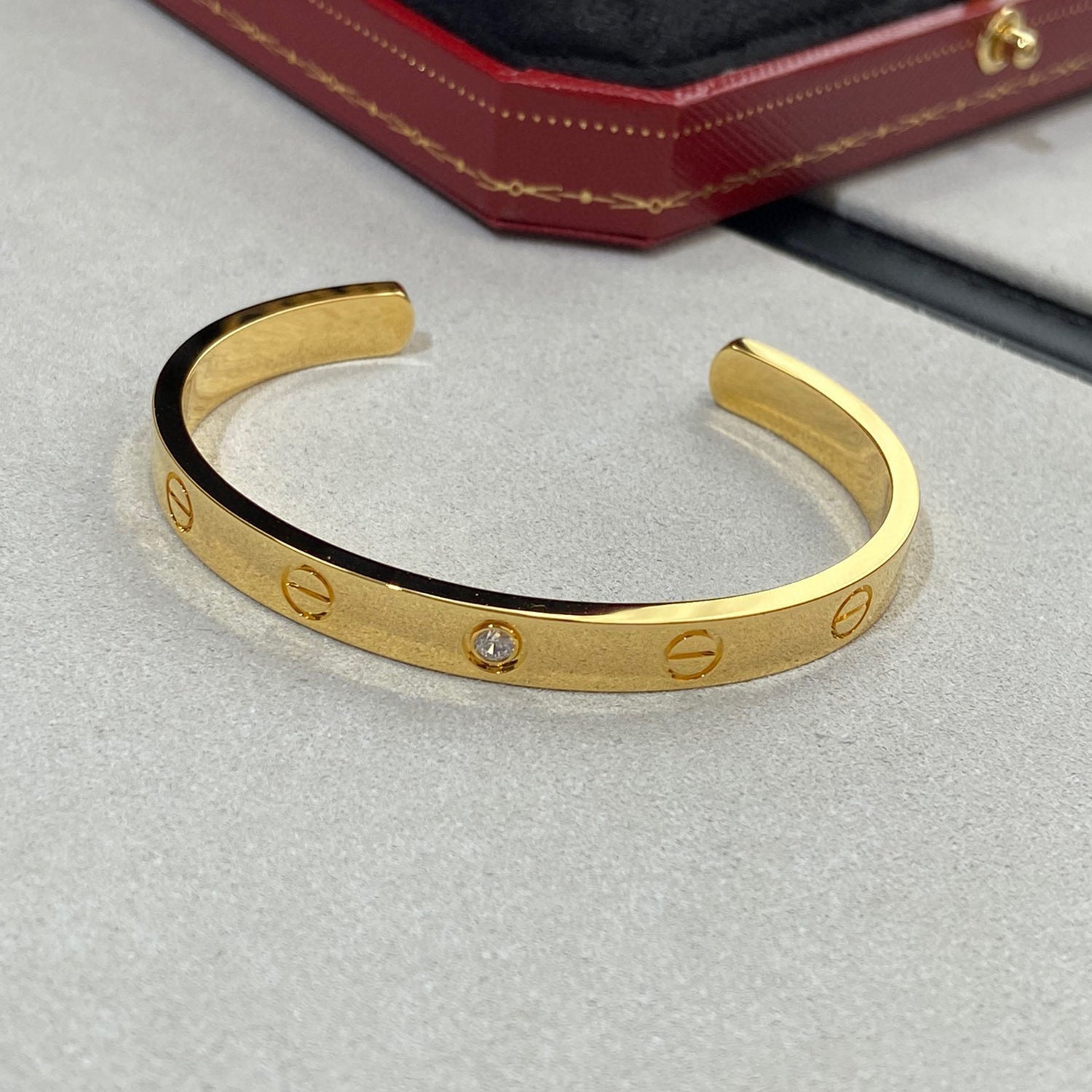 ¡®Twinkle jewelry¡¯LOVE BRACELET 6.1MM 1 DIAMOND OPEN CUFF