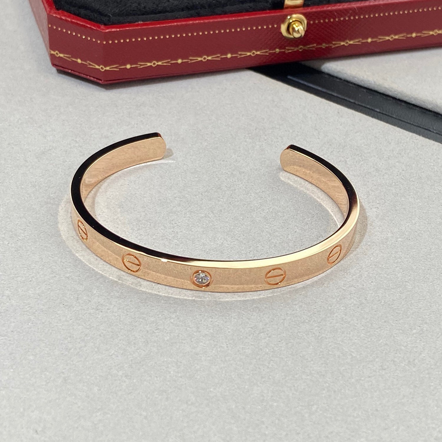 ¡®Twinkle jewelry¡¯LOVE BRACELET 6.1MM 1 DIAMOND OPEN CUFF