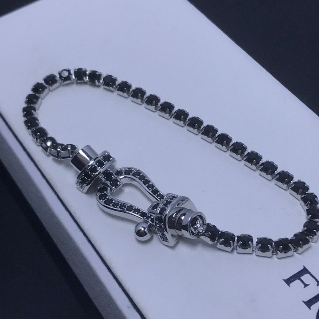 ¡®Twinkle jewelry¡¯FORCE  LARGE HORSESHOE FULL DIAMOND TENNIS BRACELET