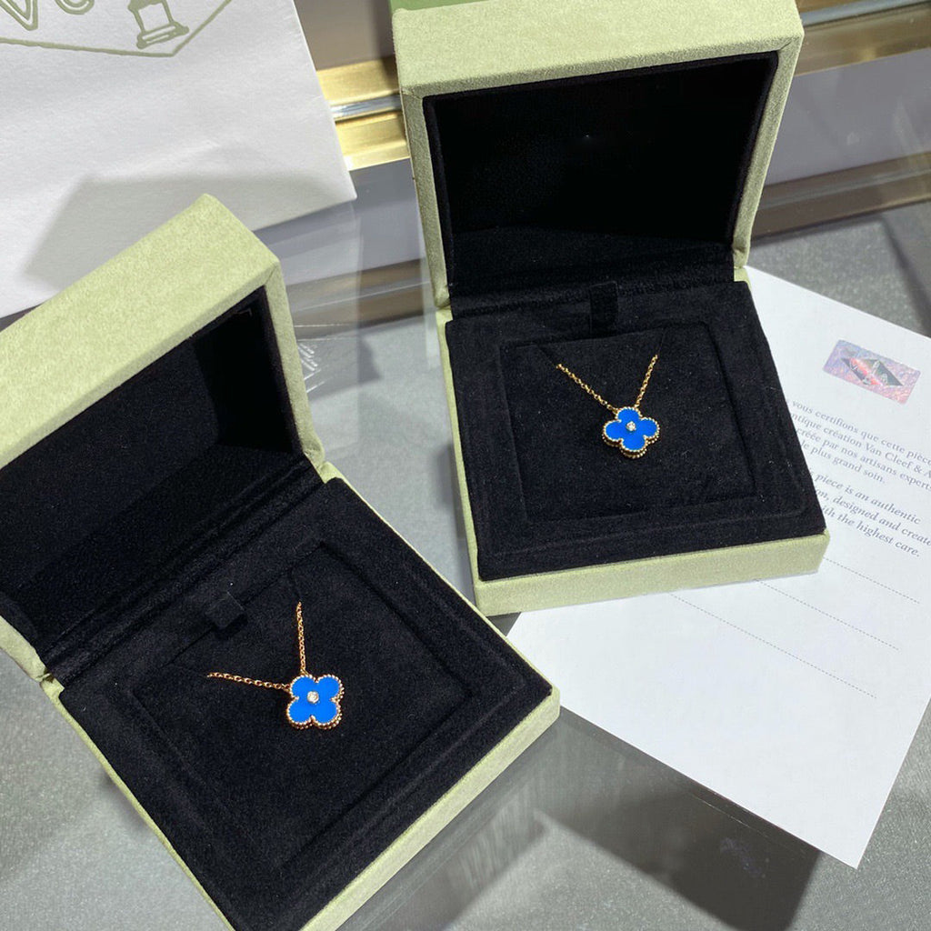 ¡®Twinkle jewelry¡¯CLOVER 15MM DIAMOND AND BLUE AGATE NECKLACE