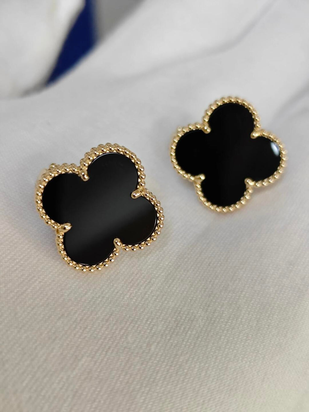 [Twinkle jewelry] CLOVER 20MM BLACK MOP EARRINGS