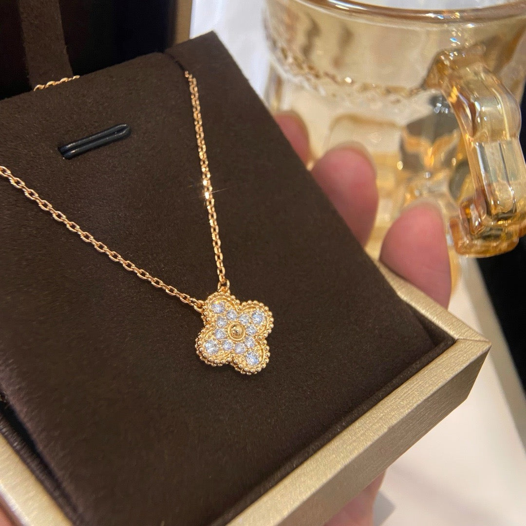 ¡®Twinkle jewelry¡¯CLOVER 15MM DIAMOND SINGLE FLOWER NECKLACE