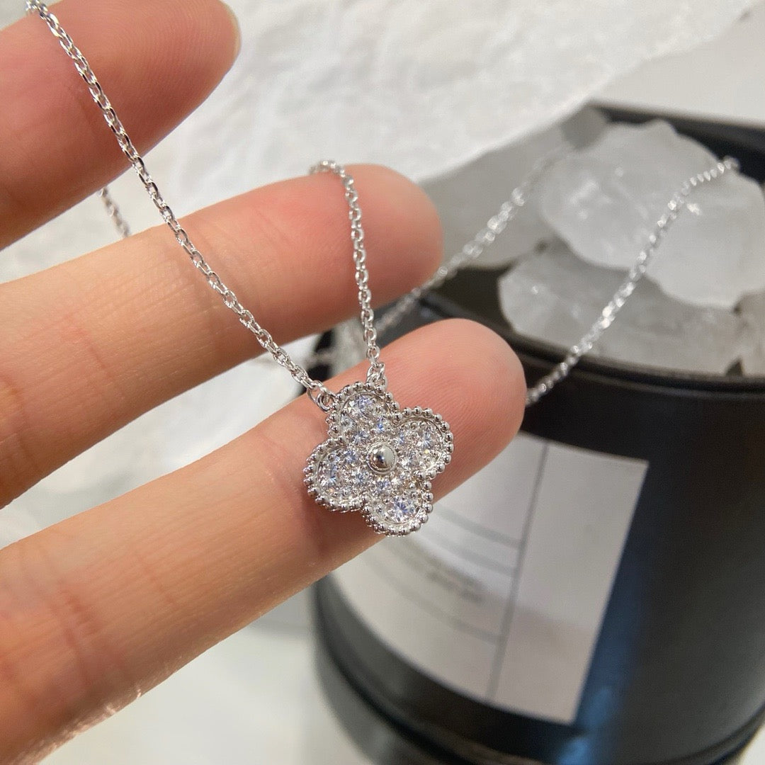 ¡®Twinkle jewelry¡¯CLOVER 15MM DIAMOND SINGLE FLOWER NECKLACE