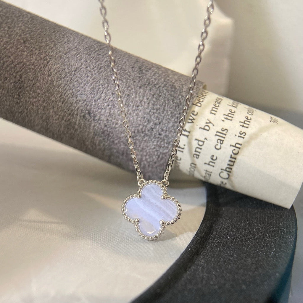 ¡®Twinkle jewelry¡¯CLOVER 15MM BLUE CHALCEDONY NECKLACE SILVER