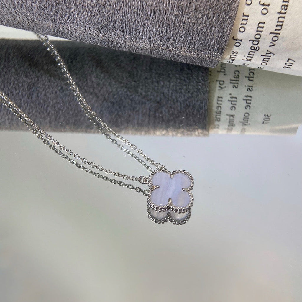 ¡®Twinkle jewelry¡¯CLOVER 15MM BLUE CHALCEDONY NECKLACE SILVER