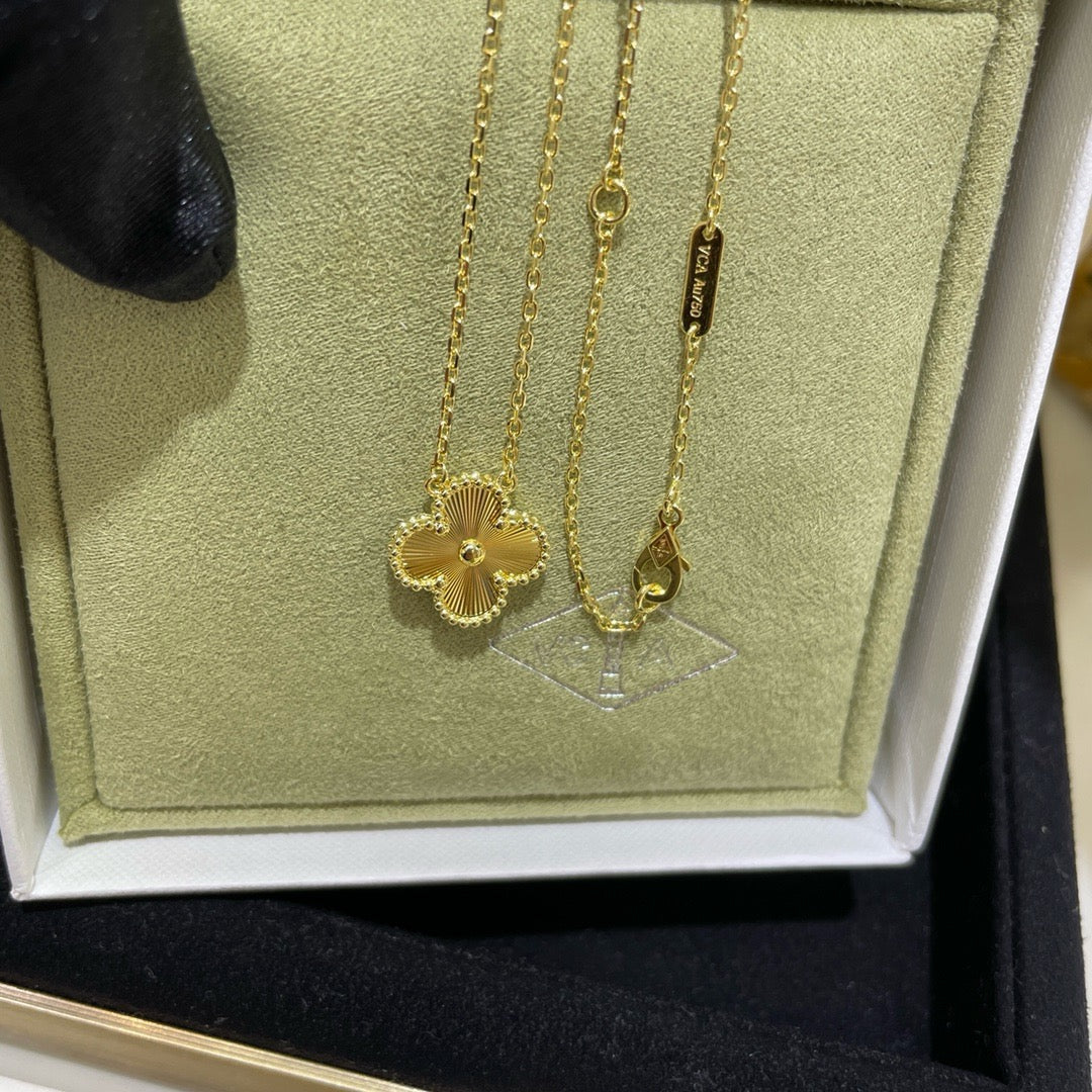 ¡®Twinkle jewelry¡¯CLOVER 15MM LASER NECKLACE
