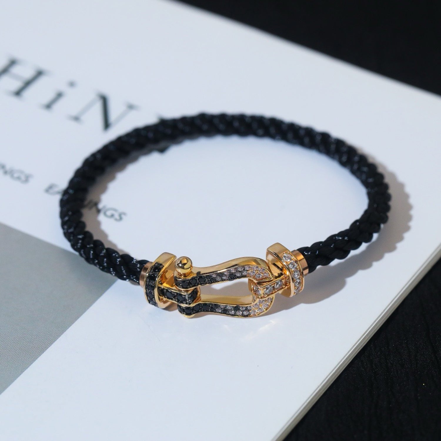 ¡®Twinkle jewelry¡¯FORCE LARGE HORSESHOE BLACK WHITE DIAMOND BRACELET ROSE GOLD