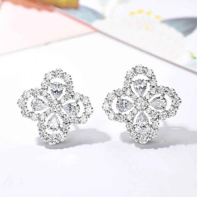 ¡®Twinkle jewelry¡¯LOOP EARRINGS FULL MOTIF DIAMOND 16MM