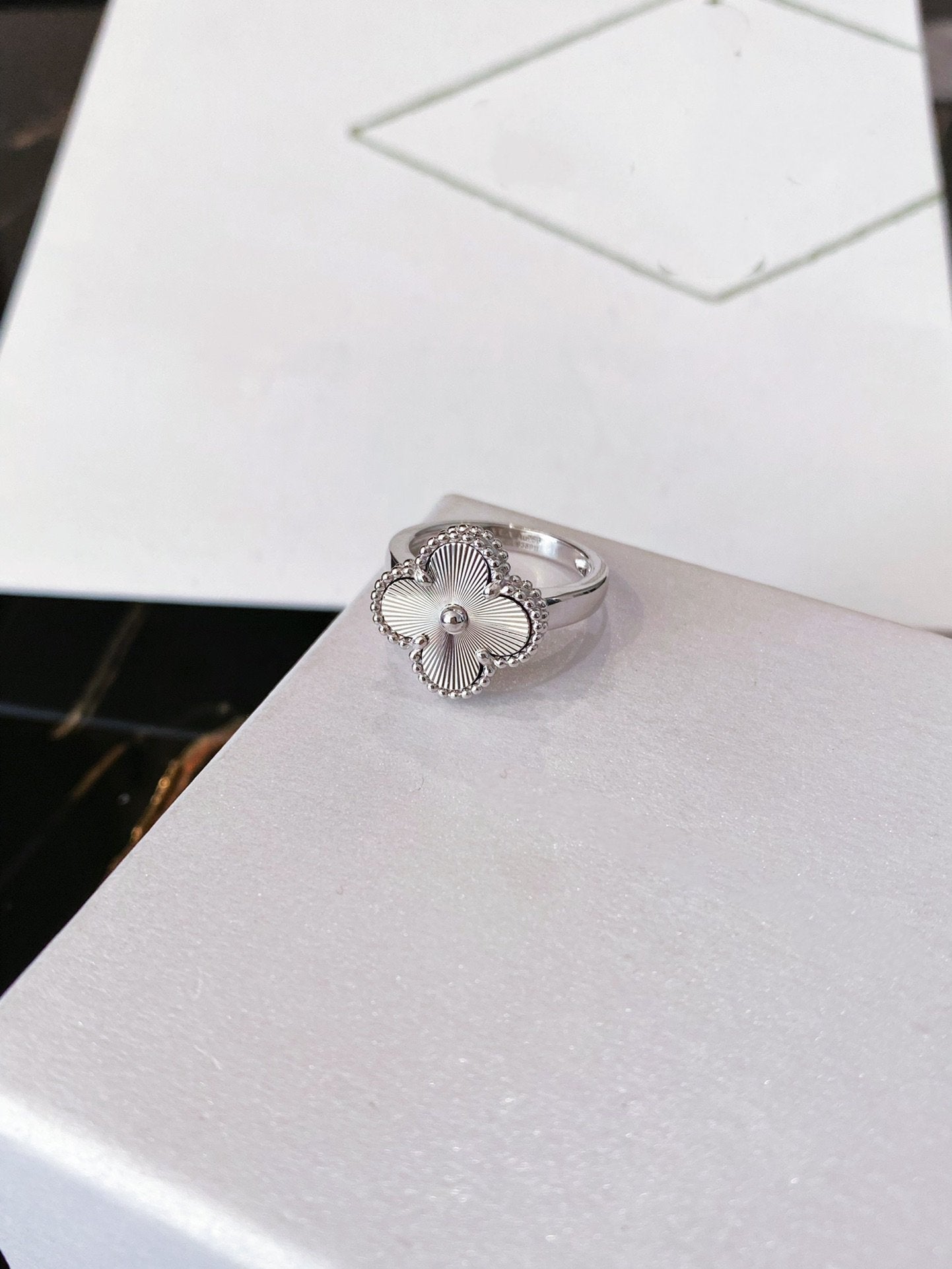 ¡®Twinkle jewelry¡¯CLOVER SILVER RING