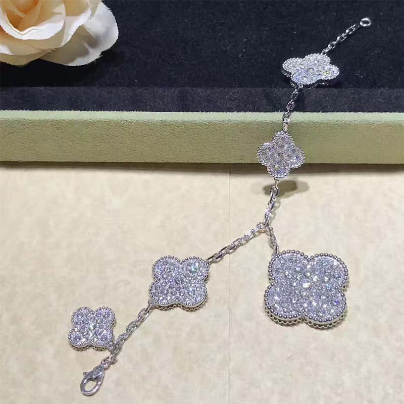 ¡®Twinkle jewelry¡¯CLOVER 6 MOTIFS SILVER DIAMOND BRACELET