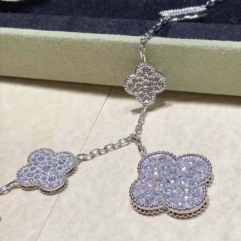 ¡®Twinkle jewelry¡¯CLOVER 6 MOTIFS SILVER DIAMOND BRACELET