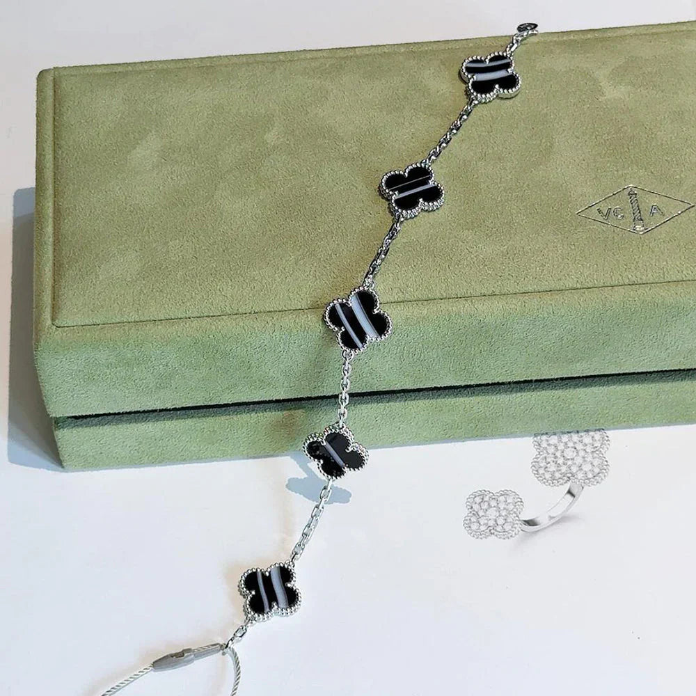 [Twinkle jewelry]New  CLOVER 5 MOTIF PULSAR STONE BRACELET COLLECTION