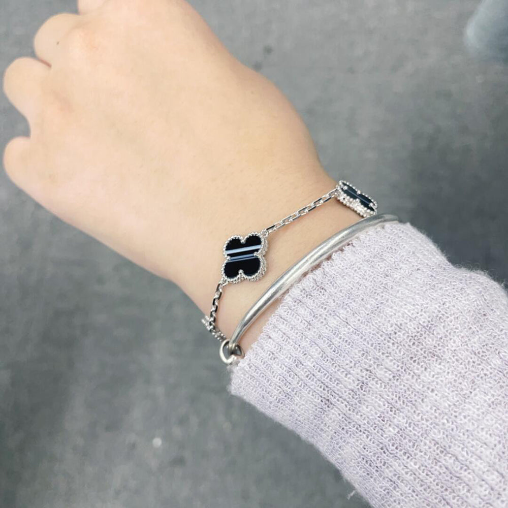 ¡®Twinkle jewelry¡¯CLOVER 5 MOTIF VEINED ONYX BRACELET SILVER