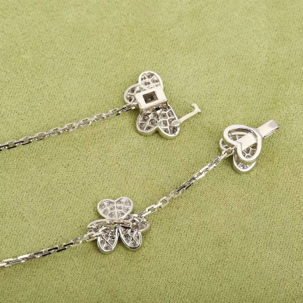 ¡®Twinkle jewelry¡¯FRIVOLE SILVER 9 FLOWERS NECKLACE
