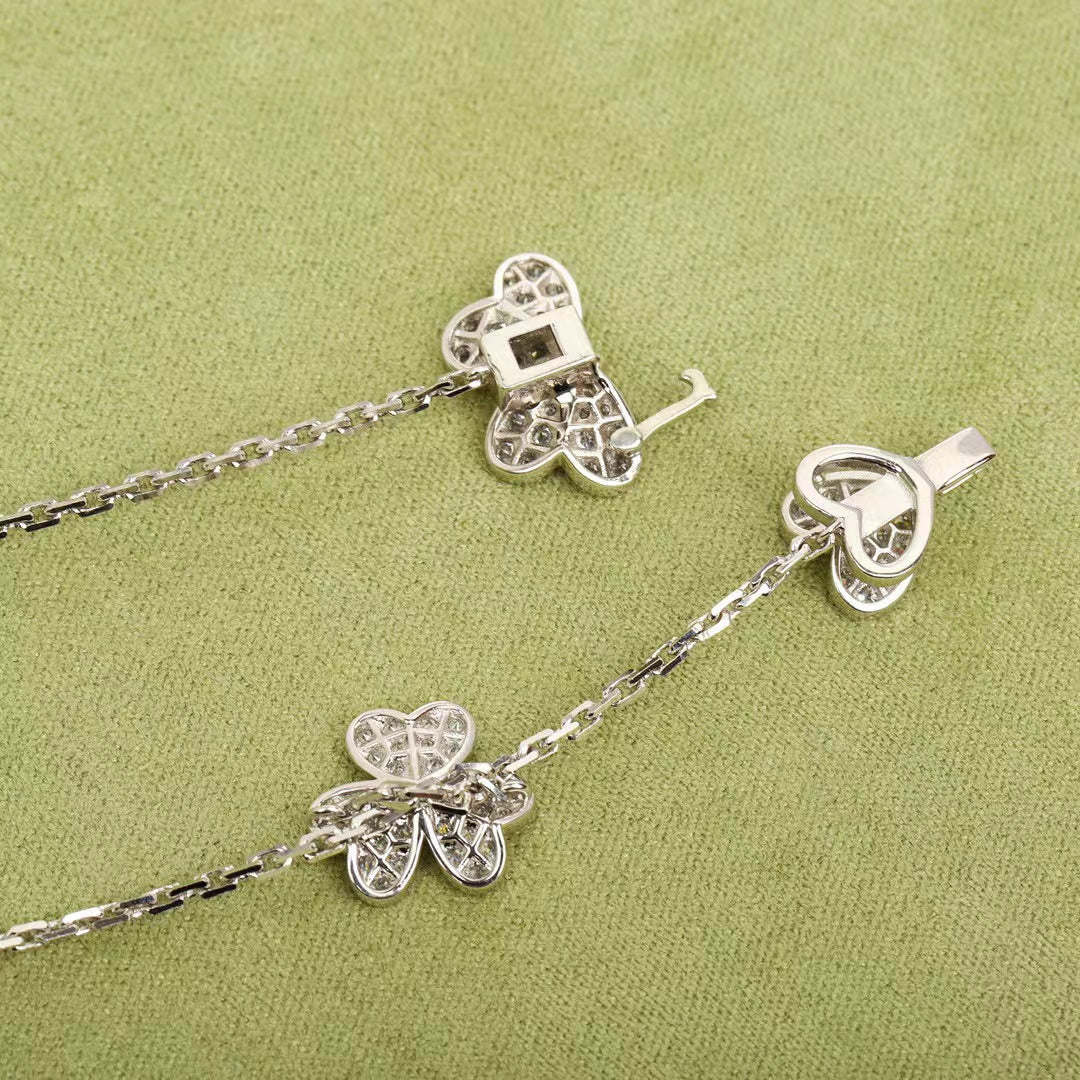 ¡®Twinkle jewelry¡¯FRIVOLE SILVER 9 FLOWERS NECKLACE