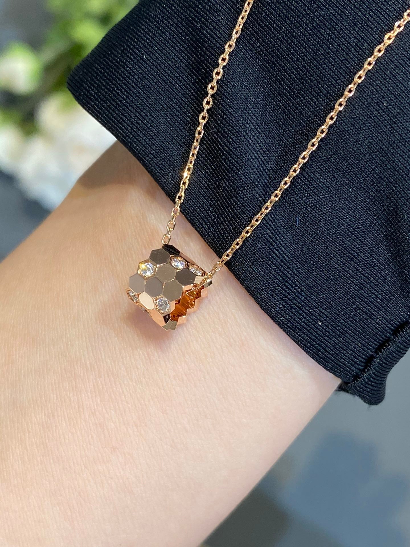 ¡®Twinkle jewelry¡¯BEE LOVE DIAMOND NECKLACE