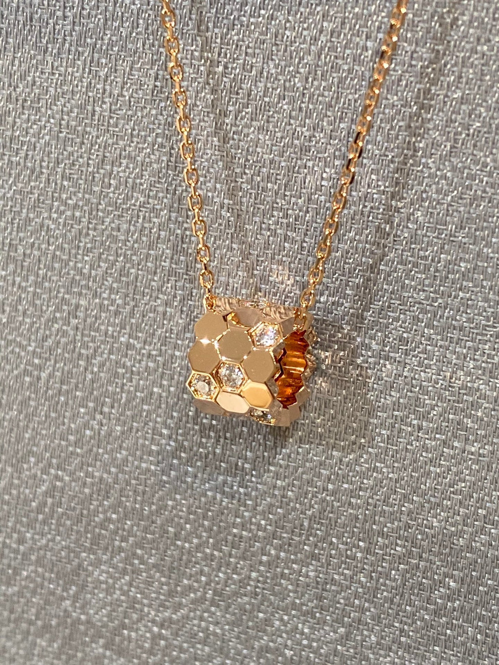 ¡®Twinkle jewelry¡¯BEE LOVE DIAMOND NECKLACE