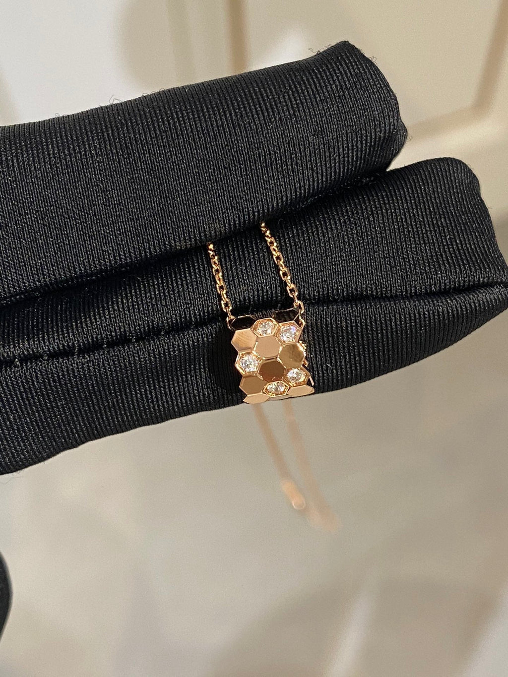 ¡®Twinkle jewelry¡¯BEE LOVE DIAMOND NECKLACE