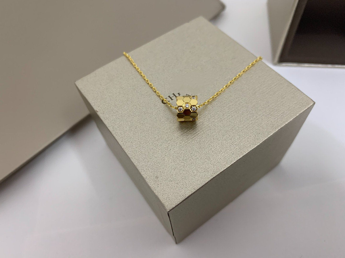¡®Twinkle jewelry¡¯BEE LOVE DIAMOND NECKLACE