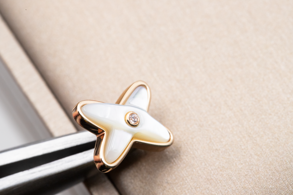 ¡®Twinkle jewelry¡¯JEUX DE WHITE MOP PINK GOLD DIAMOND EARRINGS