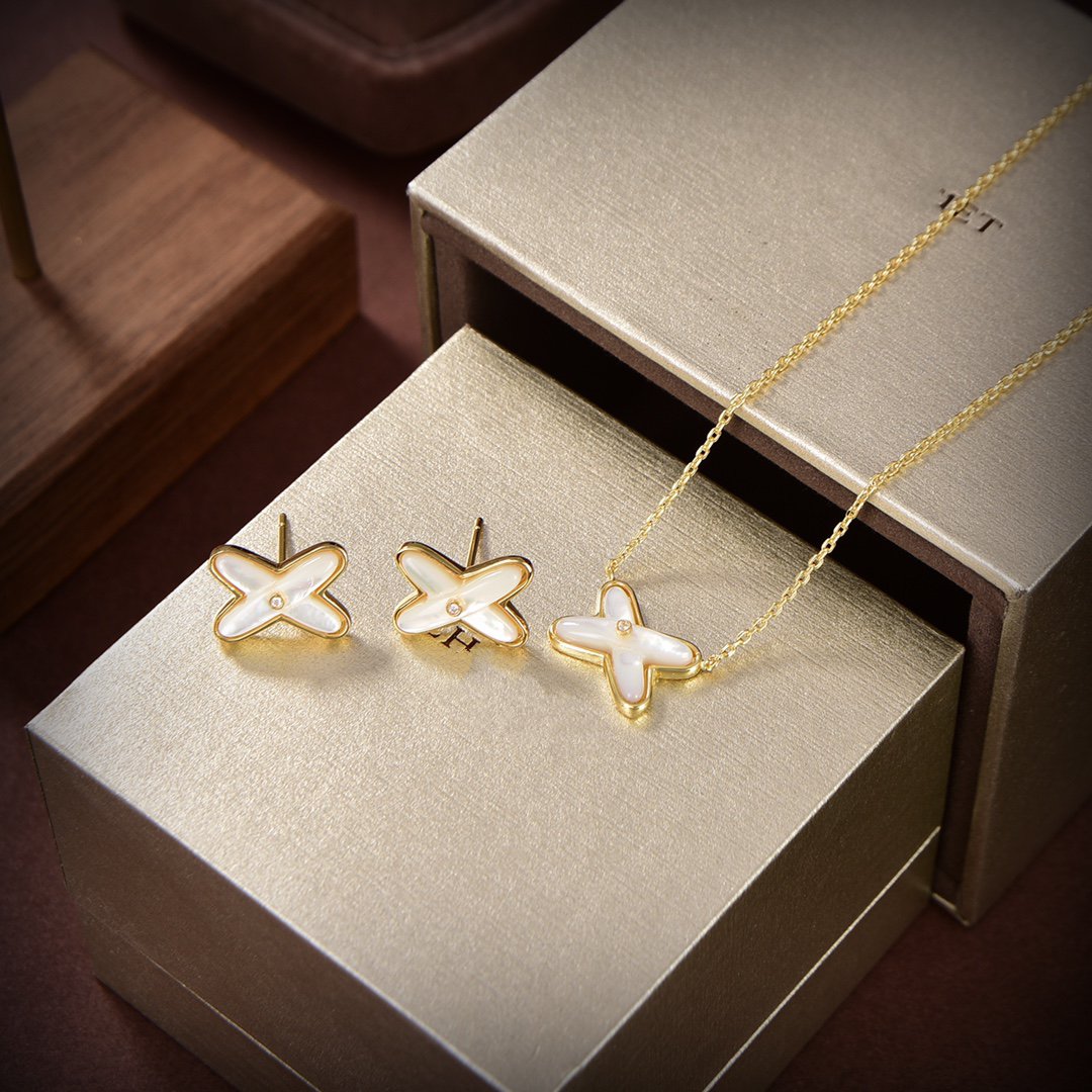 ¡®Twinkle jewelry¡¯JEUX DE WHITE MOP GOLD DIAMOND EARRINGS