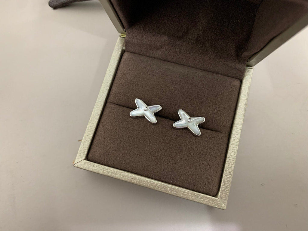 ¡®Twinkle jewelry¡¯JEUX DE WHITE MOP SILVER DIAMOND EARRINGS