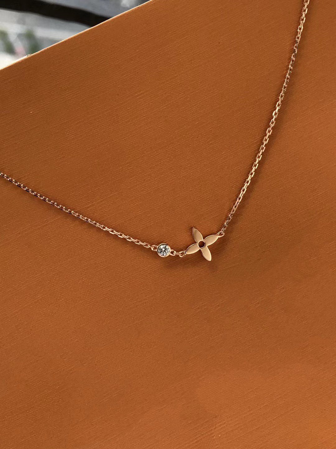 ¡®Twinkle jewelry¡¯BLOSSOM PENDANT PINK GOLD AND DIAMOND