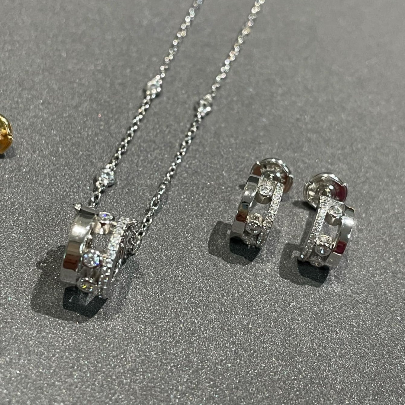 [Twinkle jewelrys]CHAIN MOVE ROMANE PEDAND NECKLACE