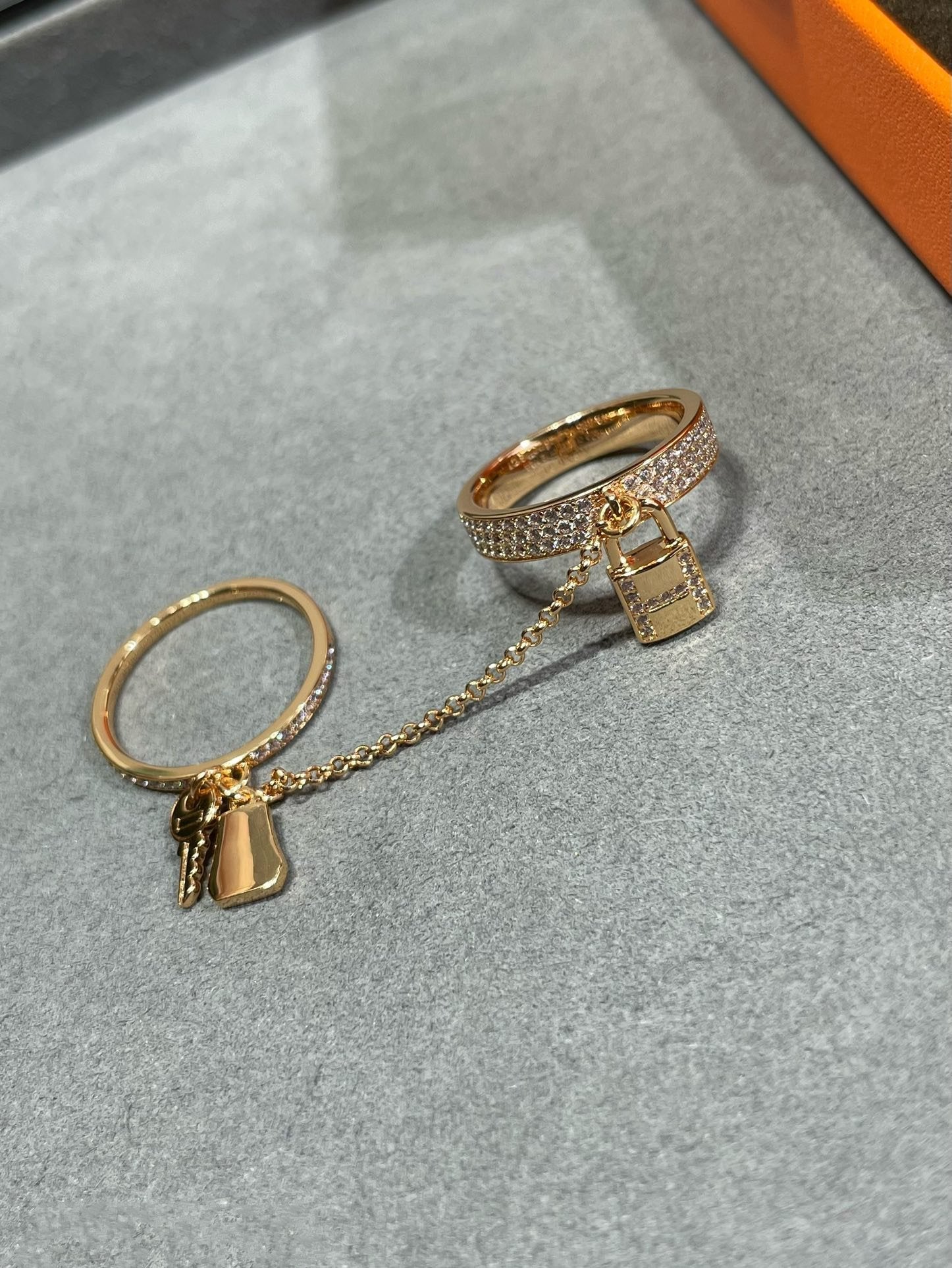 ¡®Twinkle jewelry¡¯HM KELLY CLOCHETTE DOUBLE RING IN  WITH DIAMONDS