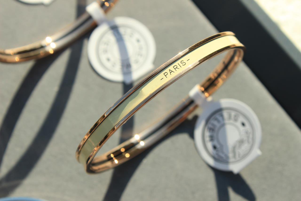 ¡®Twinkle jewelry¡¯HM UNI BANGLE BAG