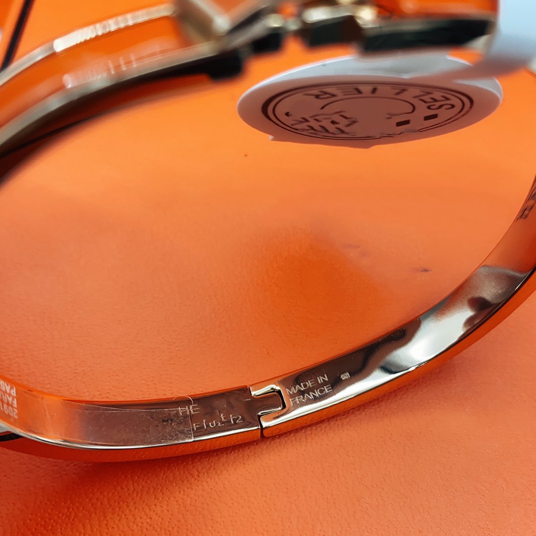 ¡®Twinkle jewelry¡¯CLASSIC HM CLIC RED 8MM ENAMEL BRACELET