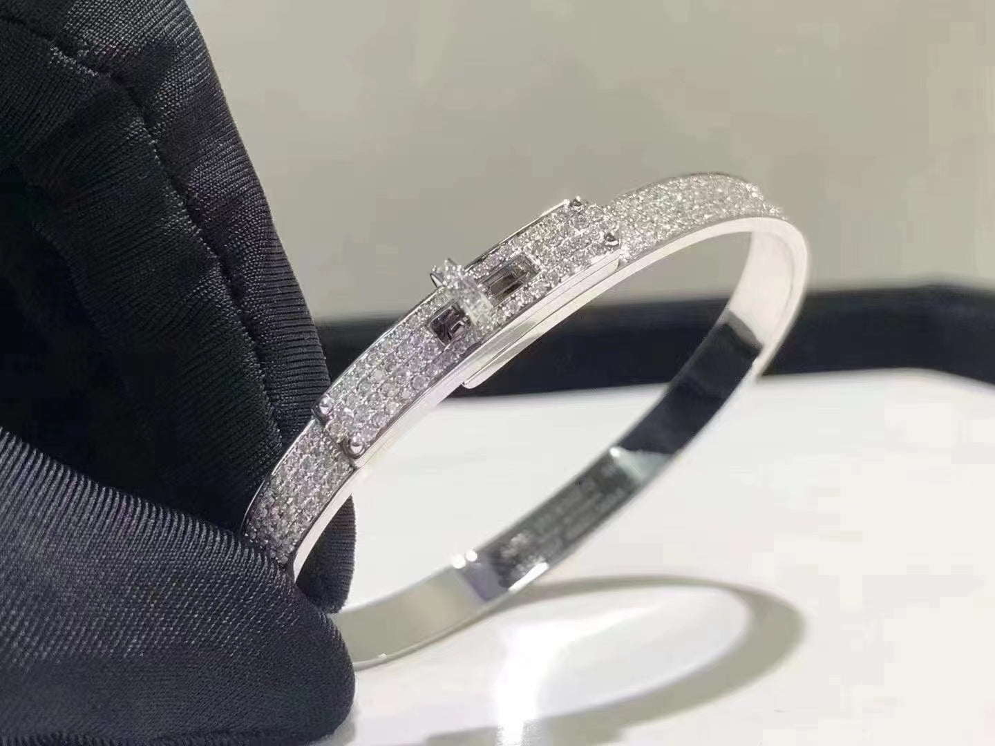 ¡®Twinkle jewelry¡¯HM KELLY BRACELET IN SILVER AND FULL PAVE DIAMOND