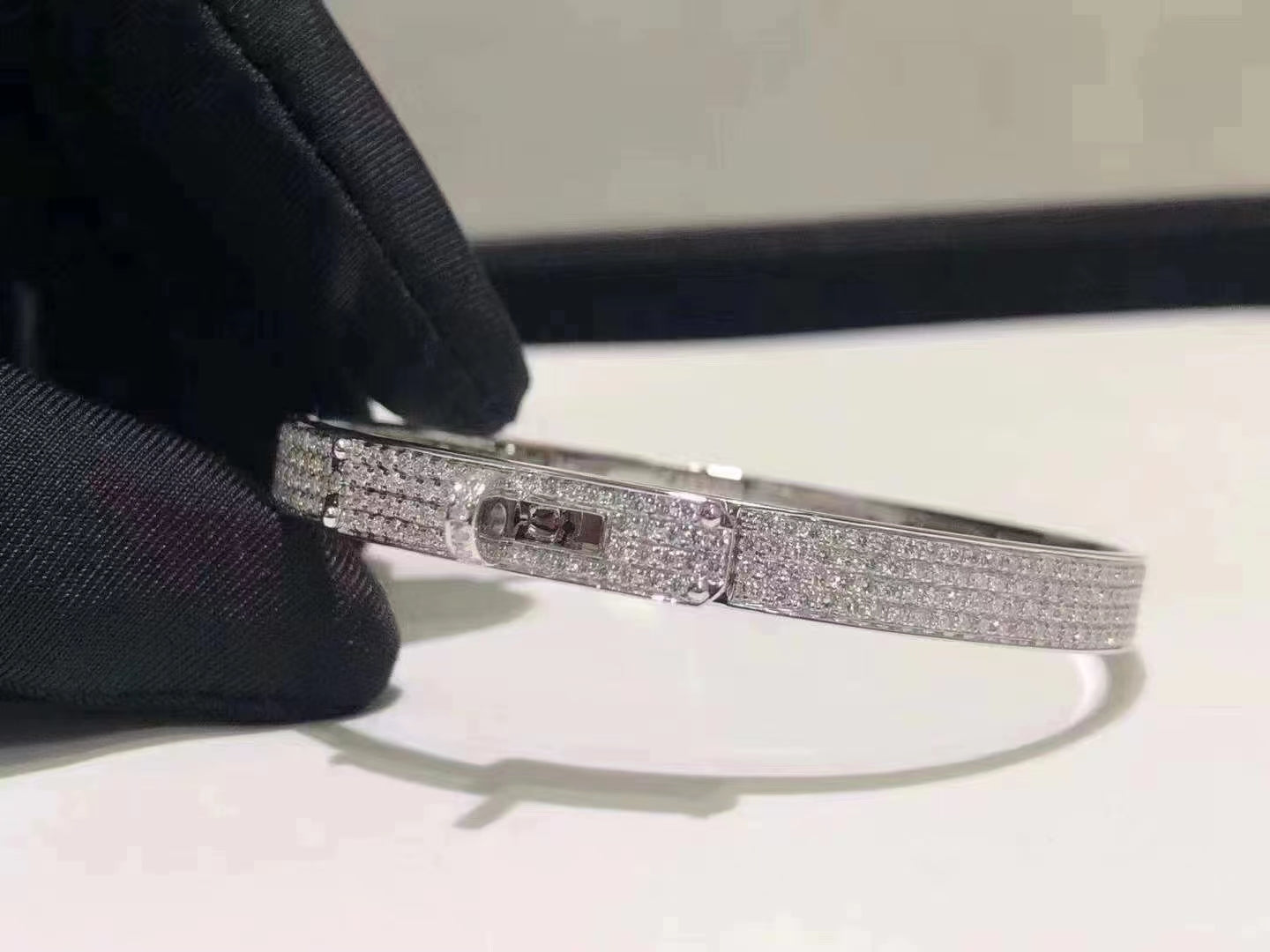 ¡®Twinkle jewelry¡¯HM KELLY BRACELET IN SILVER AND FULL PAVE DIAMOND